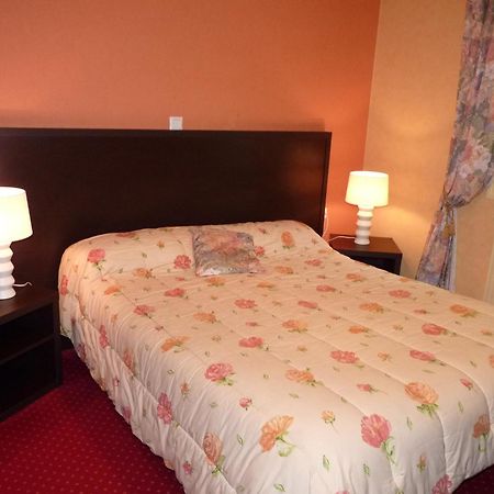 Le Petit Chaperon Rouge Hotel Coux-et-Bigaroque-Mouzens ภายนอก รูปภาพ