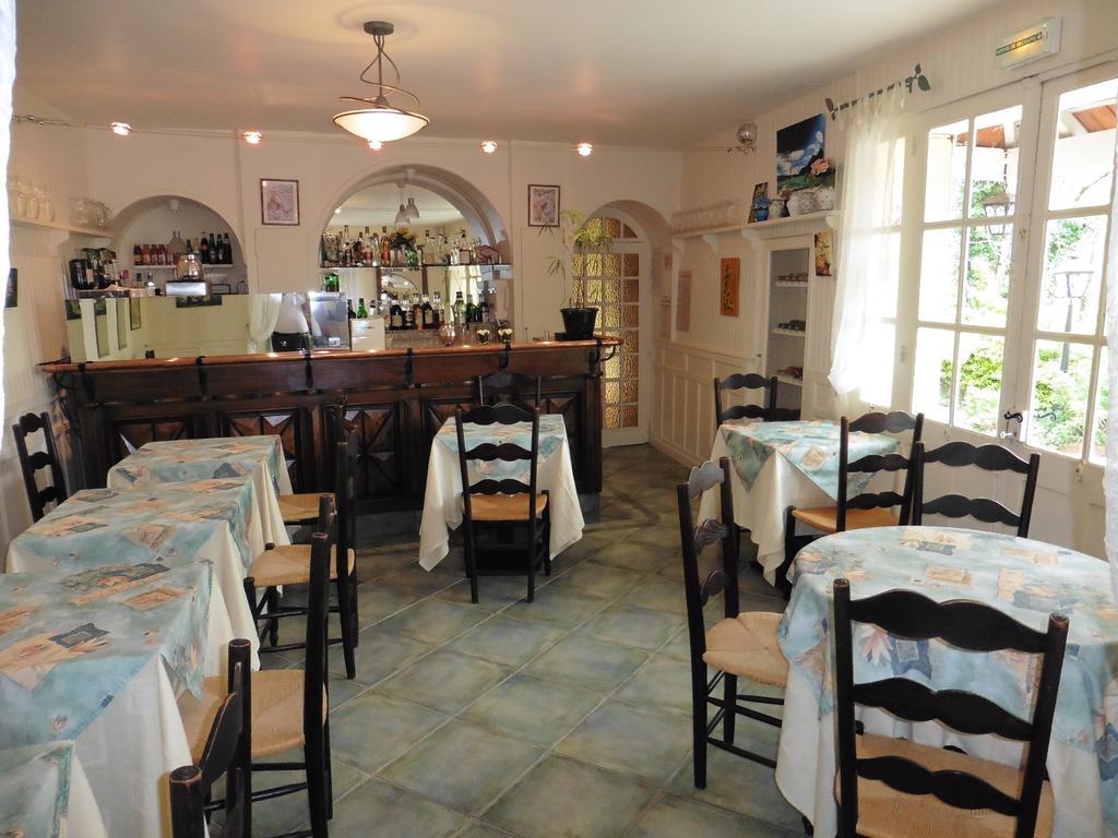 Le Petit Chaperon Rouge Hotel Coux-et-Bigaroque-Mouzens ภายนอก รูปภาพ